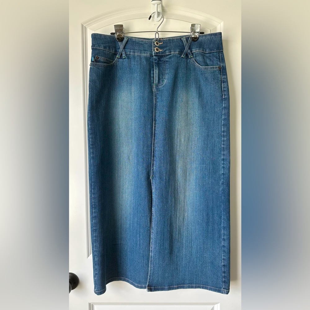 Vintage Long Denim Jean Skirt with front split, stretch, Duck Head size 12